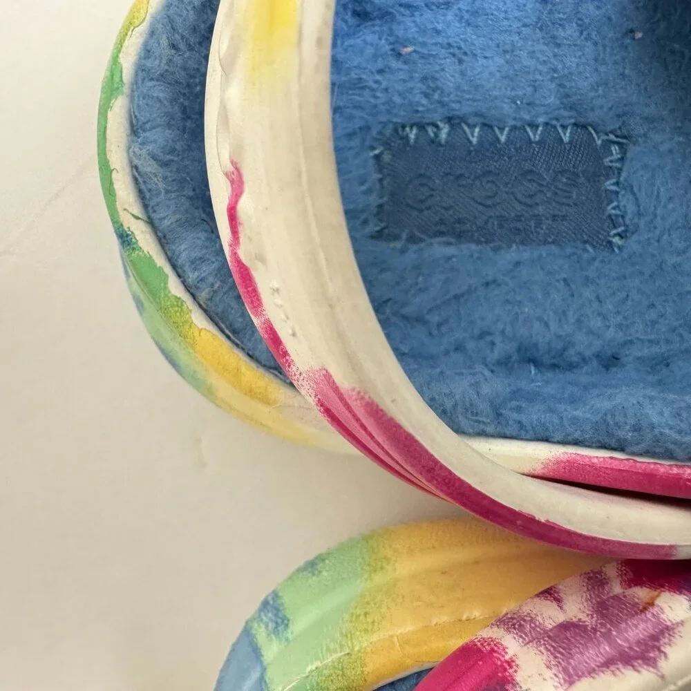 CROCS Kids Tye Dye Colorful faux fur Pink Blue Yellow size 9